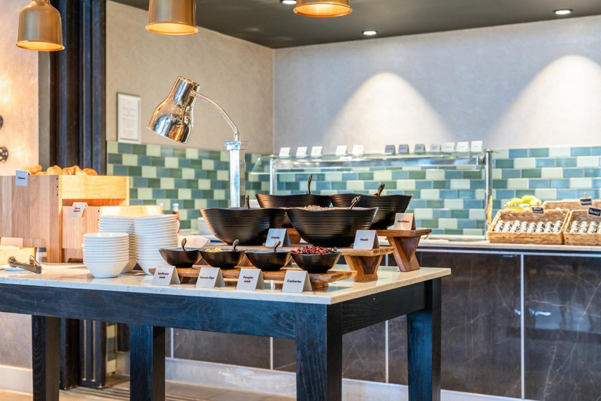 Crowne Plaza Aberdeen Airport By Ihg Dyce Esterno foto