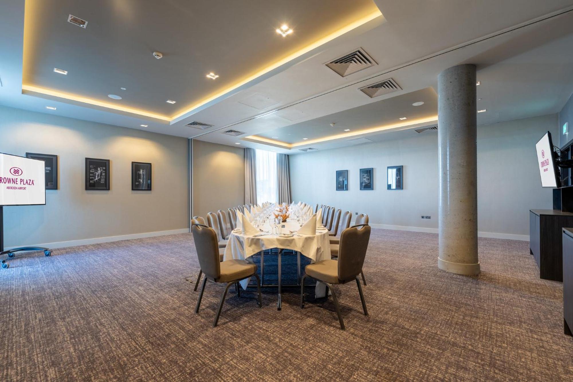 Crowne Plaza Aberdeen Airport By Ihg Dyce Esterno foto